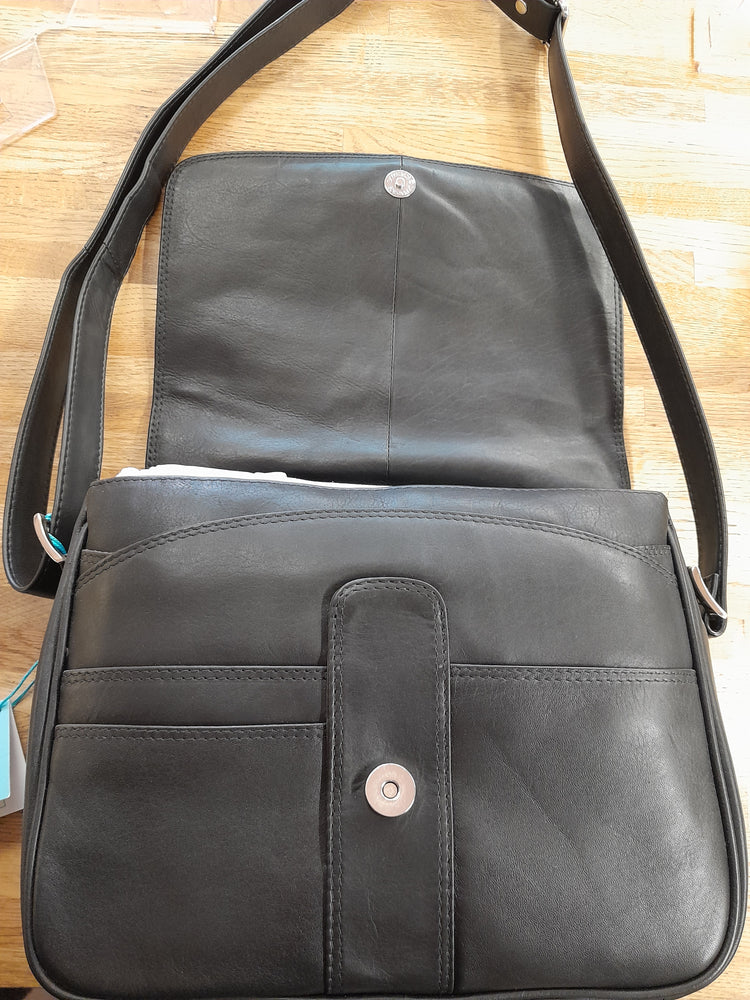 
                  
                    Nova Leather Handbag Black 6720
                  
                
