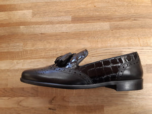 
                  
                    Brogue Loafer
                  
                